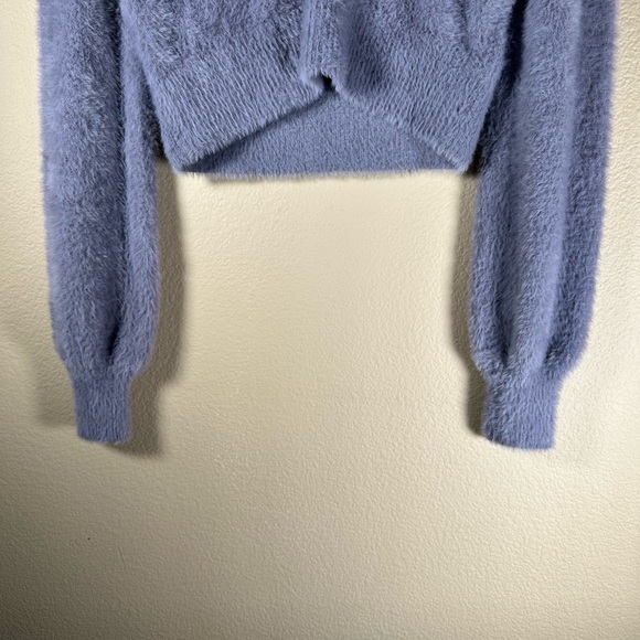 Brand New Aritzia Sunday Best Fuzzy Sweater - Picture 4 of 9